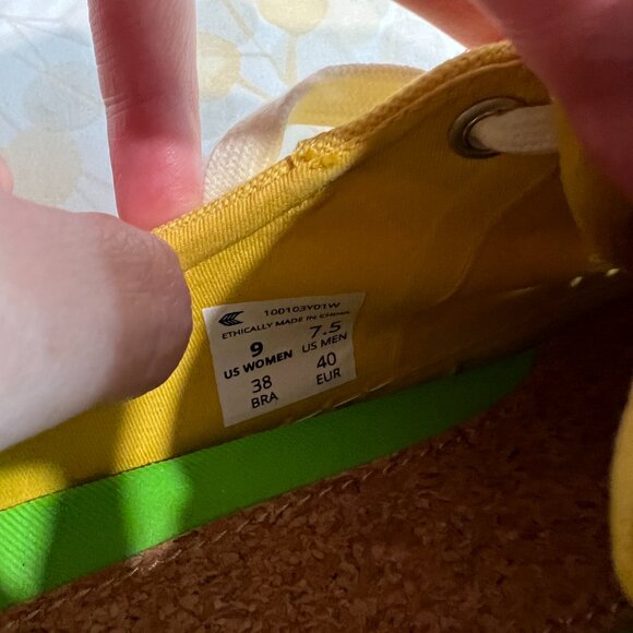 CARIUMA: Women's OCA Low Canvas Sneaker-Yellow-Size 9 - Picture 5 of 6